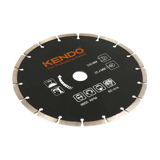 Segmented diamond cutting blade